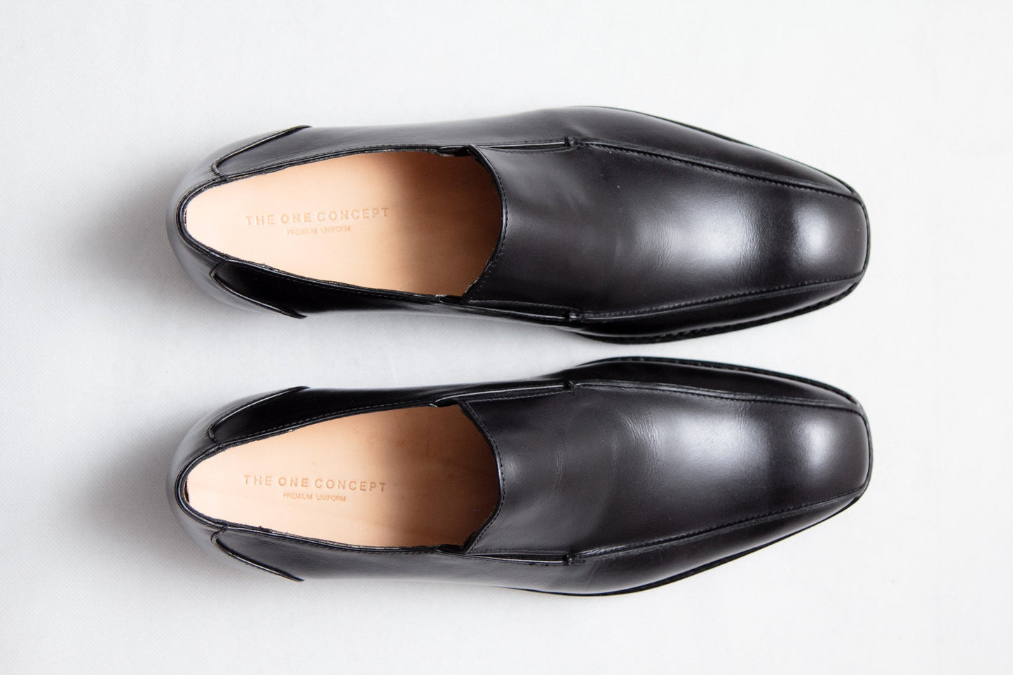 3.09 รองเท้าหนัง Premium